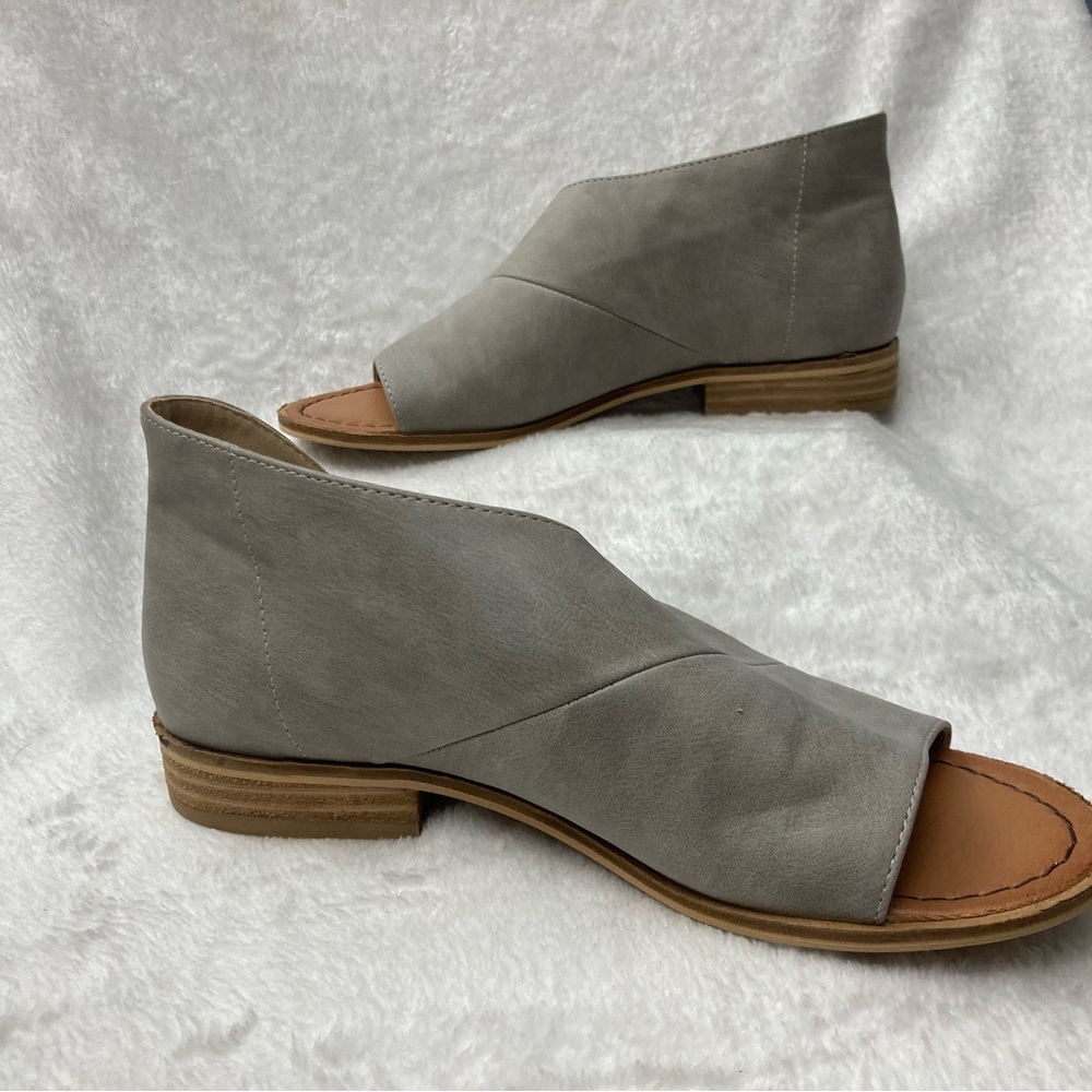 BEAST FASHION Women's Sandals in Gray